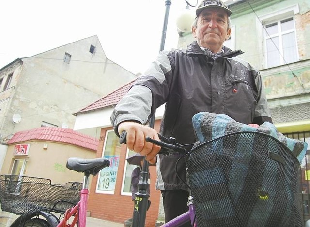 Józef Sygulski z Żar przyznaje otwarcie, że nigdy nie zabezpiecza swego roweru. - Jak mają go ukraść, to i tak to zrobią - mówi