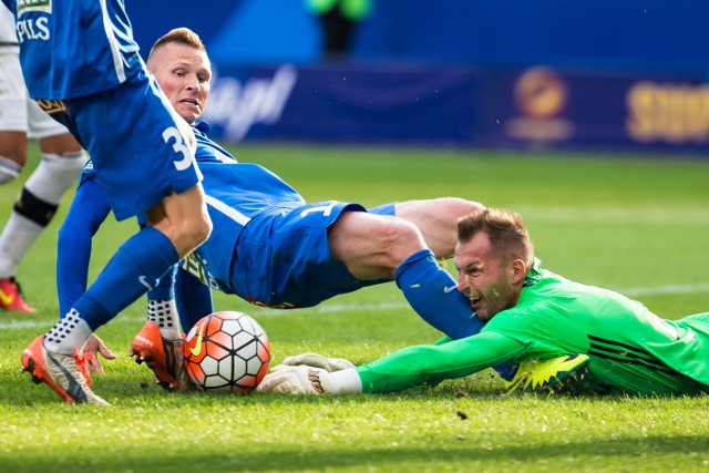 Legia - Lech na żywo. Gdzie obejrzeć mecz Legia - Lech na żywo?