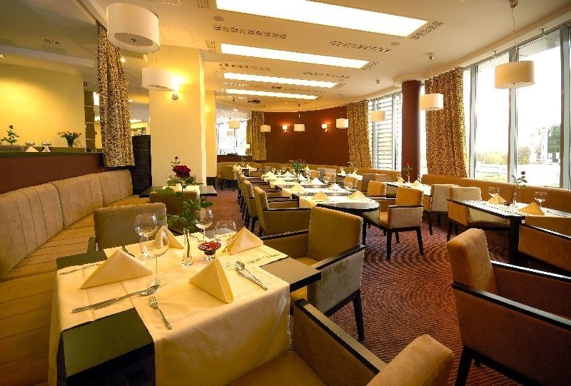 Hotel Qubus i restauracja Ogień w Kielcach