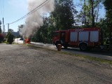 Pożar samochodu marki Citroen w Straszydlu k. Rzeszowa. Spłonęła komora silnika [ZDJĘCIA]