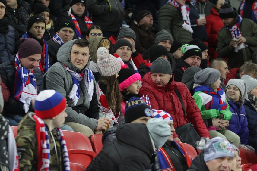 Górnik Zabrze - Wisła Kraków: mimo zimna, na trybunach był...