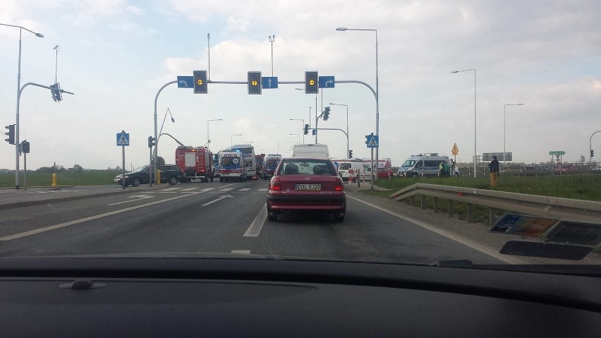 Wypadek autobusu z pracownikami Amazona