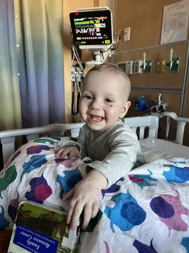 Ada Fryczak po operacji w klinice w Stanford czuje się wspaniale i cudownie się uśmiecha.