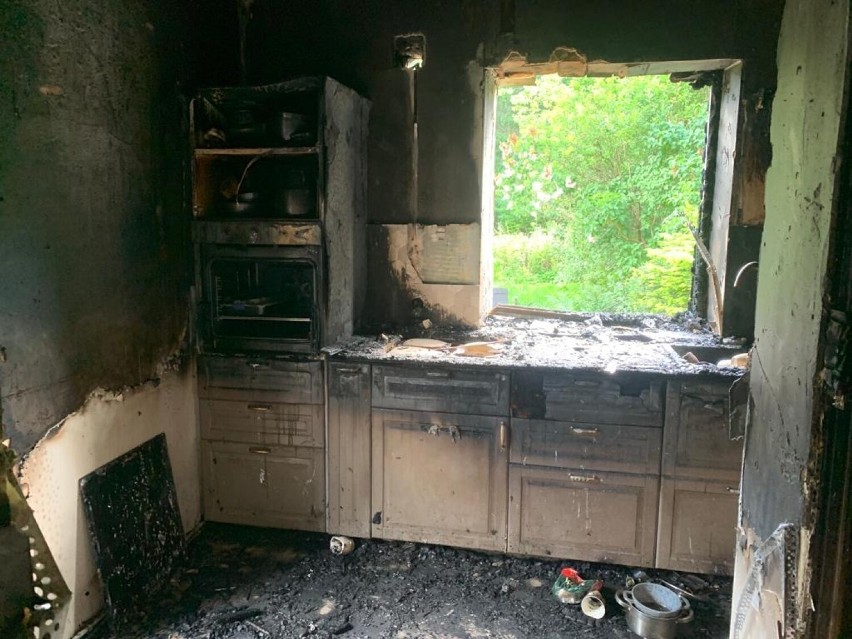Rodzina z Lubiatowa straciła w pożarze cały swój dobytek. Zbierają na odbudowę domu | ZDJĘCIA