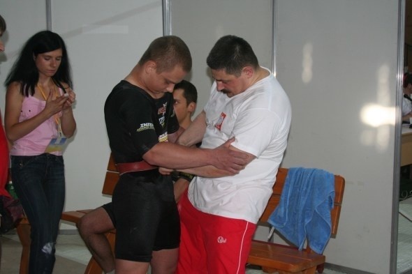 Trener Arkadiusz Znojek ma powody do zadowolenia, bo dwoje jego podopiecznych zdobyło medale w Maladze. 