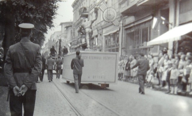 Festyn Cech Rzemiosł Różnych na Wojska Polskiego w 1950. 