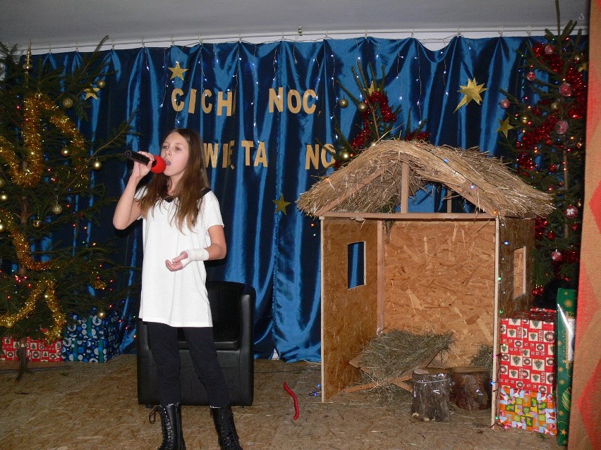 Wyjątkowa Wigilia w Domu Dziecka, w Skopaniu z mnóstwem prezentów  i długa listą przyjaciół 