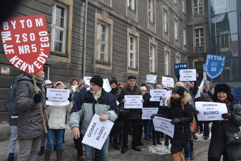 Styczniowy protest pod Urzędem Miasta w Bytomiu