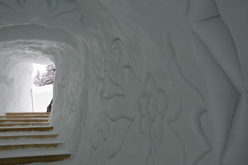 Zakopane. Zrobili gigantyczny śnieżny labirynt i śnieżny zamek [ZDJĘCIA, WIDEO]