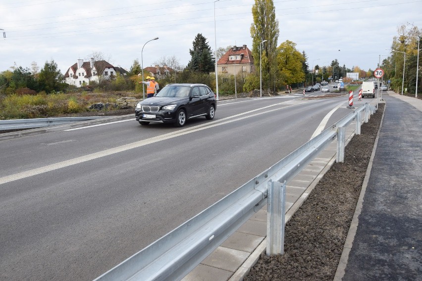 Nowy most łączący Aleję Piastów i ul. Racławicką już otwarty