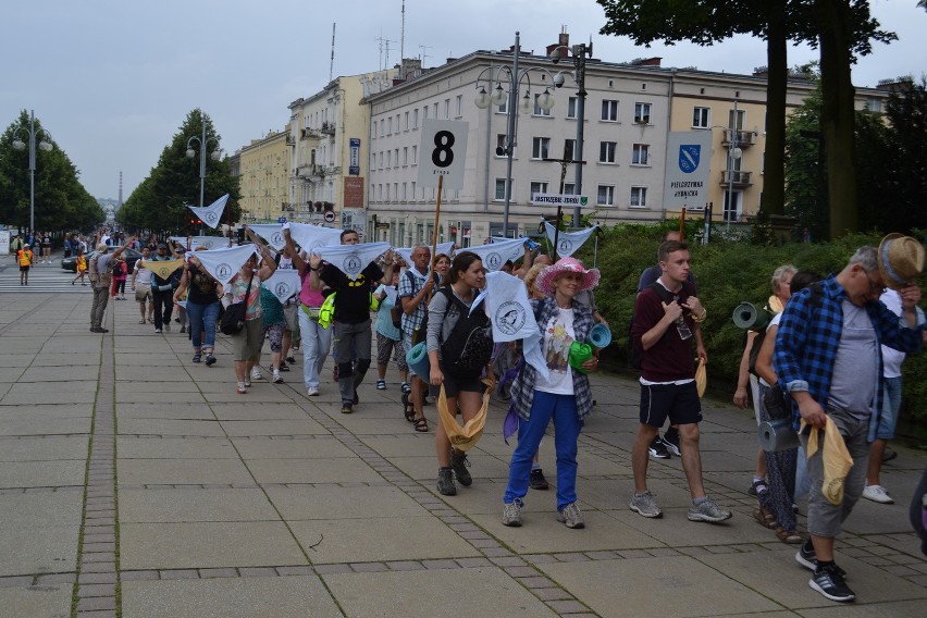 Pielgrzymka Rybnicka dotarła na Jasną Górę [ZDJĘCIA]