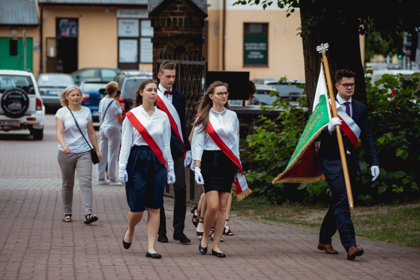 Ostrów Mazowiecka. Odsłonili tablicę poświęconą dwóm...