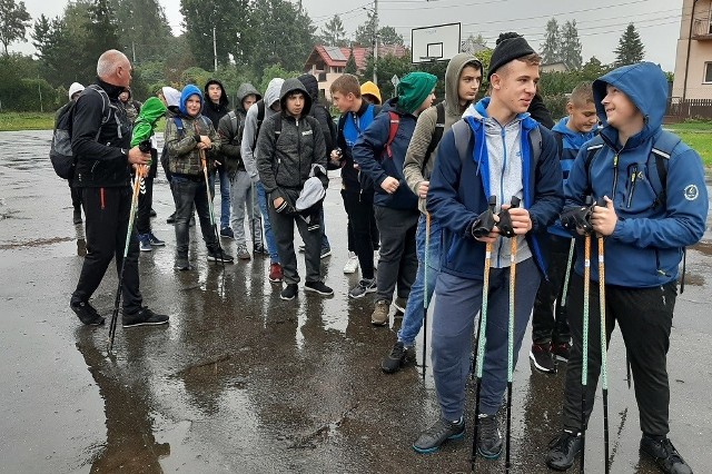 Mimo fatalnej pogody uczestnicy dopisali