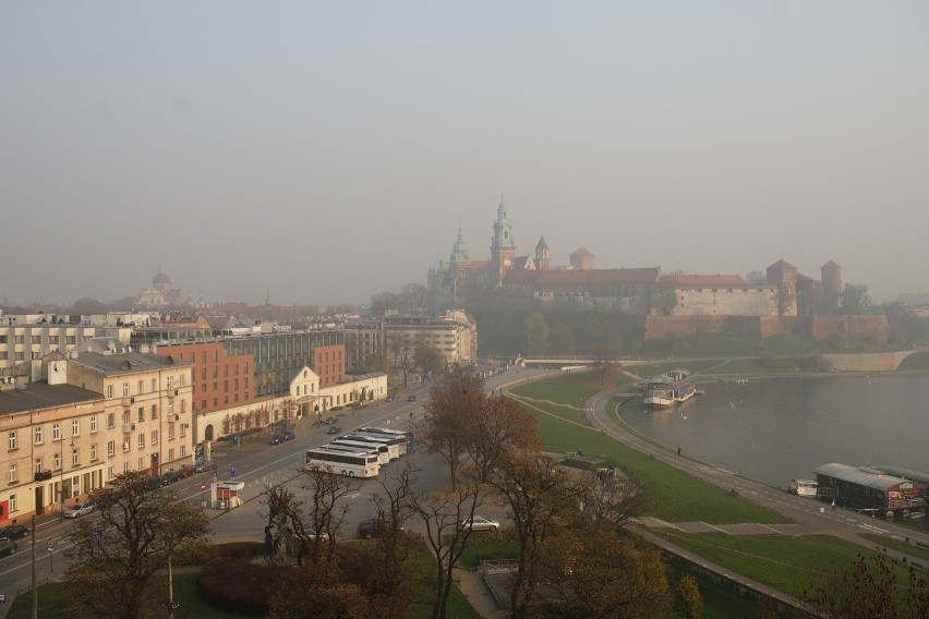 Urzędnicy twierdzą, że smogu w Krakowie było... za mało