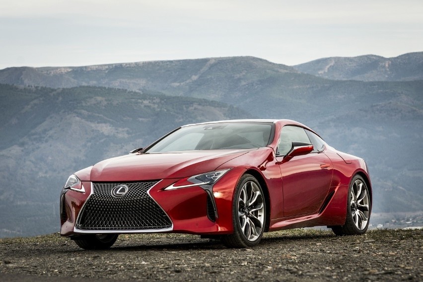 Lexus LC...