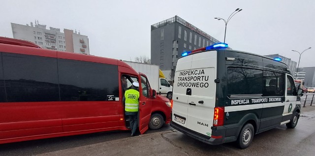 We wtorek Główny Inspektorat Transportu Drogowego poinformował o wzmożonych kontrolach busów na małopolskich drogach.