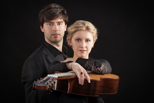 Artis Guitar Duo, czyli Christiana i Julię Zieliński, usłyszymy podczas tegorocznej Akademii  Gitary