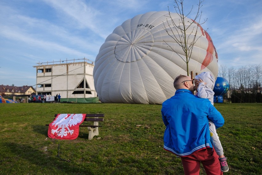 Tarnów. Balonowy Turniej Niepodległości [ZDJĘCIA]