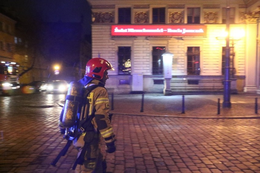 Pożar w budynku Starej Giełdy przy pl. Solnym 