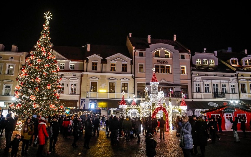 Podkarpackie kojarzone jest przede wszystkim z Bieszczadami i Rzeszowem. Odwiedziło nas około miliona turystów, głównie samochodami