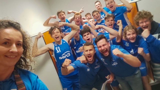 Tak młodzi koszykarze Enei Basketu Poznań cieszyli się z awansu do finałowego meczu z WKK Wrocław