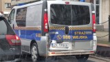Strażnicy miejscy z Koszalina mieli „przygodę”. Auto zostało uszkodzone