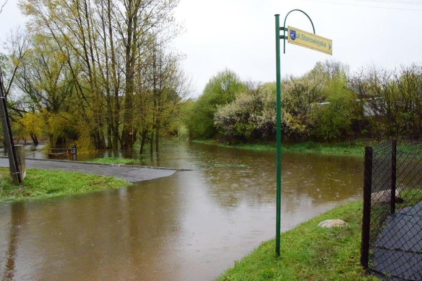 W powiecie częstochowskim trwa alarm powodziowy. Poziom rzek...