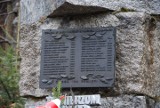 Pomnik w Łubnem w Bieszczadach został zdekomunizowany, ale jest możliwe umieszczenie nowej inskrypcji 