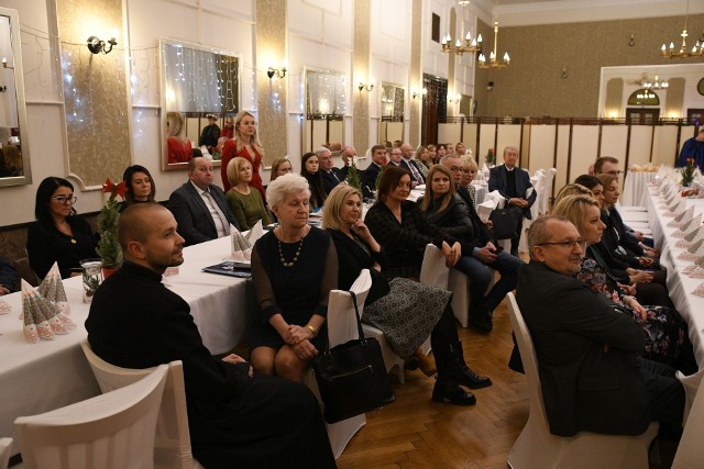 12 grudnia w Kielcach odbyła się wspólna Wigilia Ochotniczych Hufców Pracy. Zobacz więcej zdjęć w galerii >>>>>