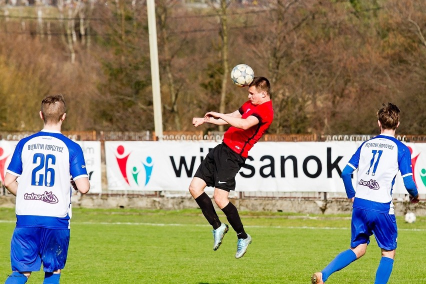 LKS Pisarowce - Błękitni Ropczyce 0:3