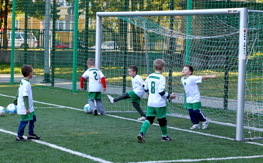 Powraca temat odpłatności za korzystanie z przyszkolnych obiektów sportowych. Jest nowy projekt uchwały