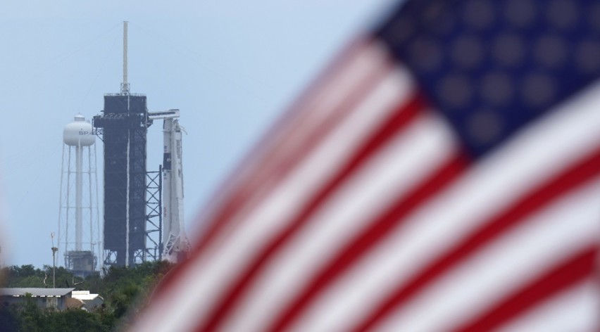 Rakieta Falcon 9 doleciała do Międzynarodowej Stacji Kosmicznej. To historyczny moment. Astronauci weszli na pokład Stacji