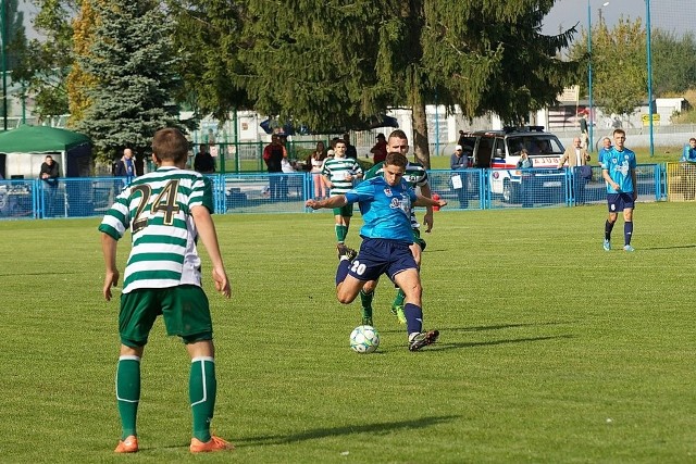 Maciej Kazimierowicz ma dalej prowadzić grę Błękitnych.