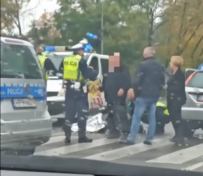 Białystok. Potrącenie na przejściu dla pieszych na ul. Zwierzynieckiej. Kobieta trafiła do szpitala