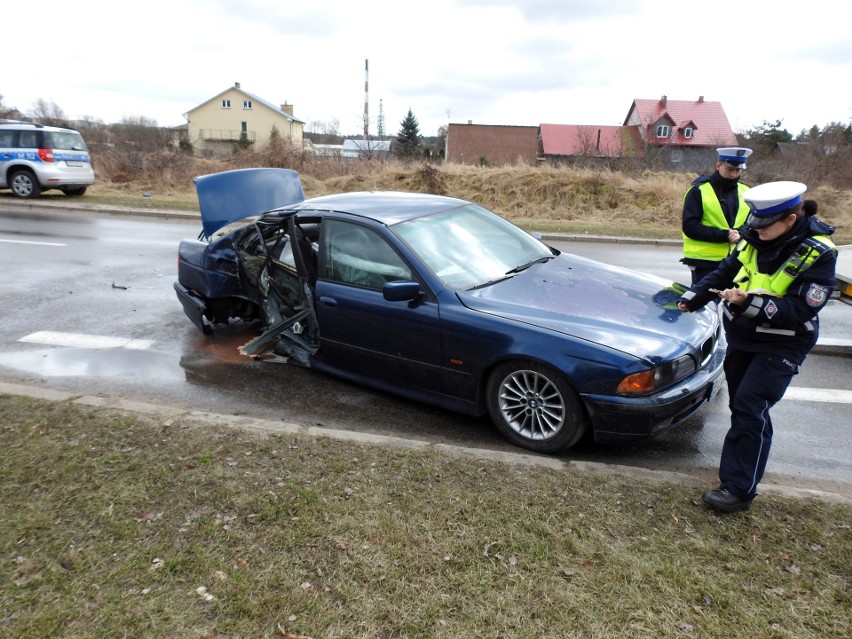 W wypadku bmw na al. Niepodległości w Białymstoku ranna...