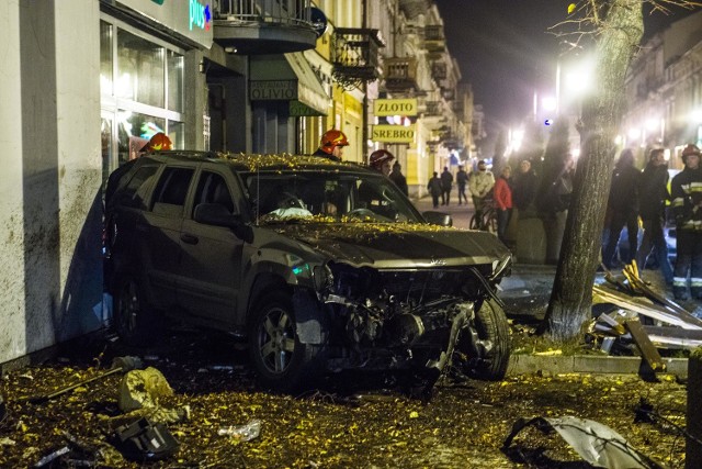 Rajd jeepem po deptaku w Radomiu.