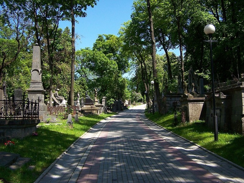 Na najstarszym cmentarzu we Lwowie spoczywają takie...