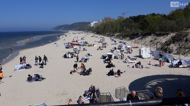 Majowy weekend w Międzyzdrojach Pogoda dopisała - wiele osób postanowiło wyjechać nad morze.