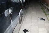 Pijany 26-letni mężczyzna demolował samochody na jednym z osiedli w Augustowie. Grozi mu do 5 lat więzienia