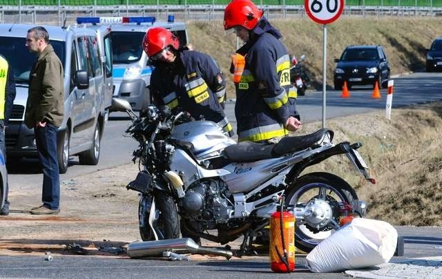 Wypadki z udziałem motocyklistów bardzo często kończą się tragicznie.