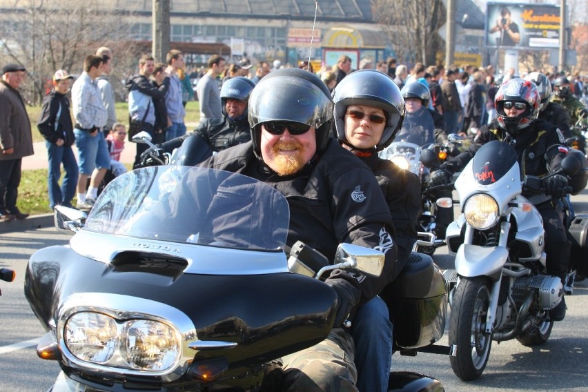 Opolscy motocykliści przepędzili zimę! Rozpoczęcie sezonu motocyklowego w Opolu