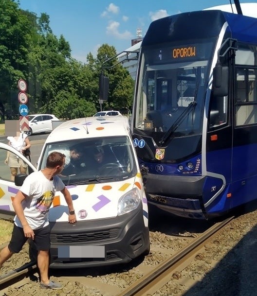 Według wstępnych ustaleń, wina leży po stronie motorniczego