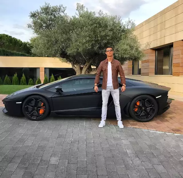 Cristiano Ronaldo i jego nowe auto