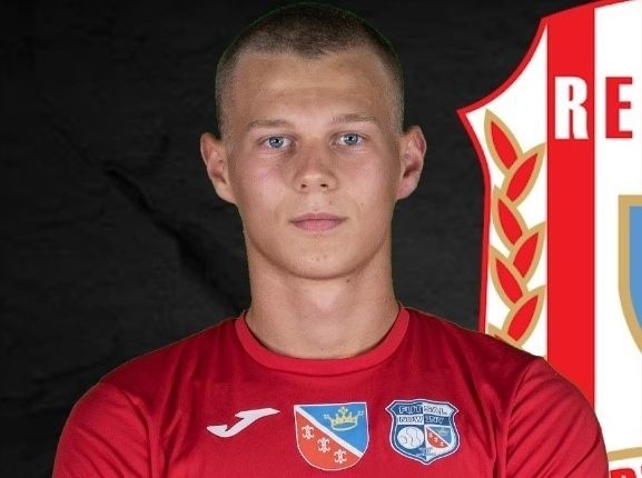 Oskar Jabłoński, utalentowany obrońca GKS Ekom Invex Remedies Nowiny, został wypożyczony do końca sezonu do Resovii Rzeszów.