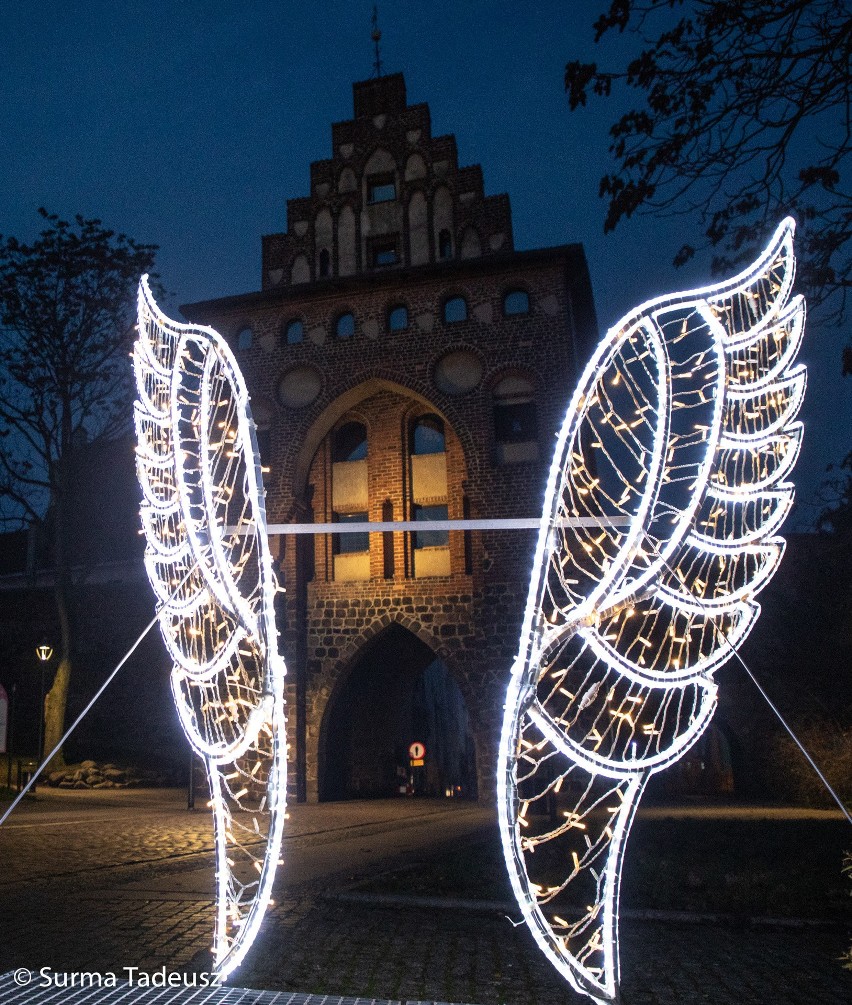 Stargard świątecznie rozświetlony. Tak wygląda miasto nocą. Zobacz zdjęcia!