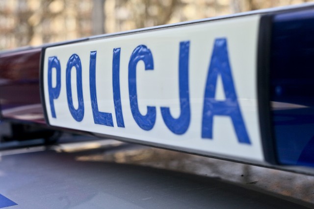 Pobicie na os. Północ. 24-latka napadli w jego mieszkaniu