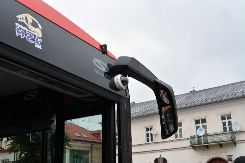 Pasażerowie olkuskiej komunikacji testowali nowy autobus [ZDJĘCIA]