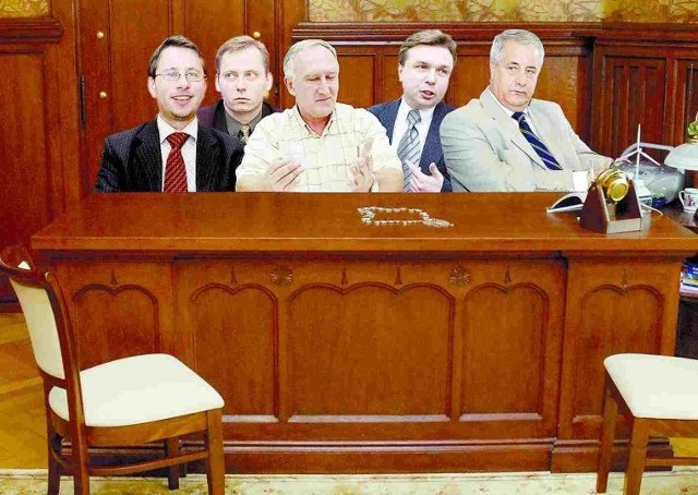 O fotel prezydenta Słupska walczy aż pięciu kandydatów: (od lewej) Robert Kujawski, Zbigniew Konwiński, Michał Żabiński, Robert Strąk oraz Maciej Kobyliński. Który z nich będzie gospodarzem tego gabinetu, może się okazać już w  niedzielę.