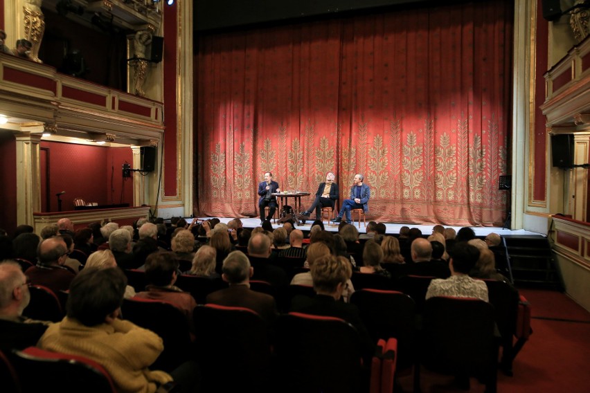 Stanisław Obirek i Artur Nowak w Teatrze Polskim w Poznaniu....