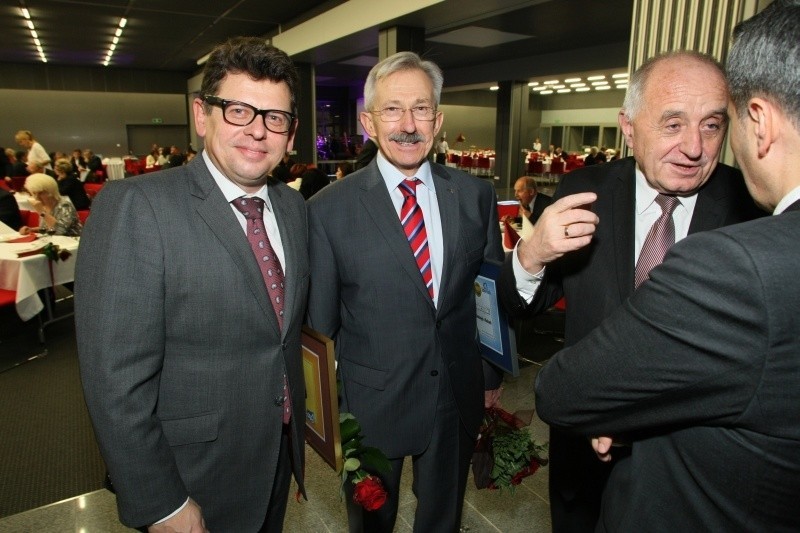 Od lewej: Tomasz Tworek, prezes Dordudu; Stanisław Góźdź,...